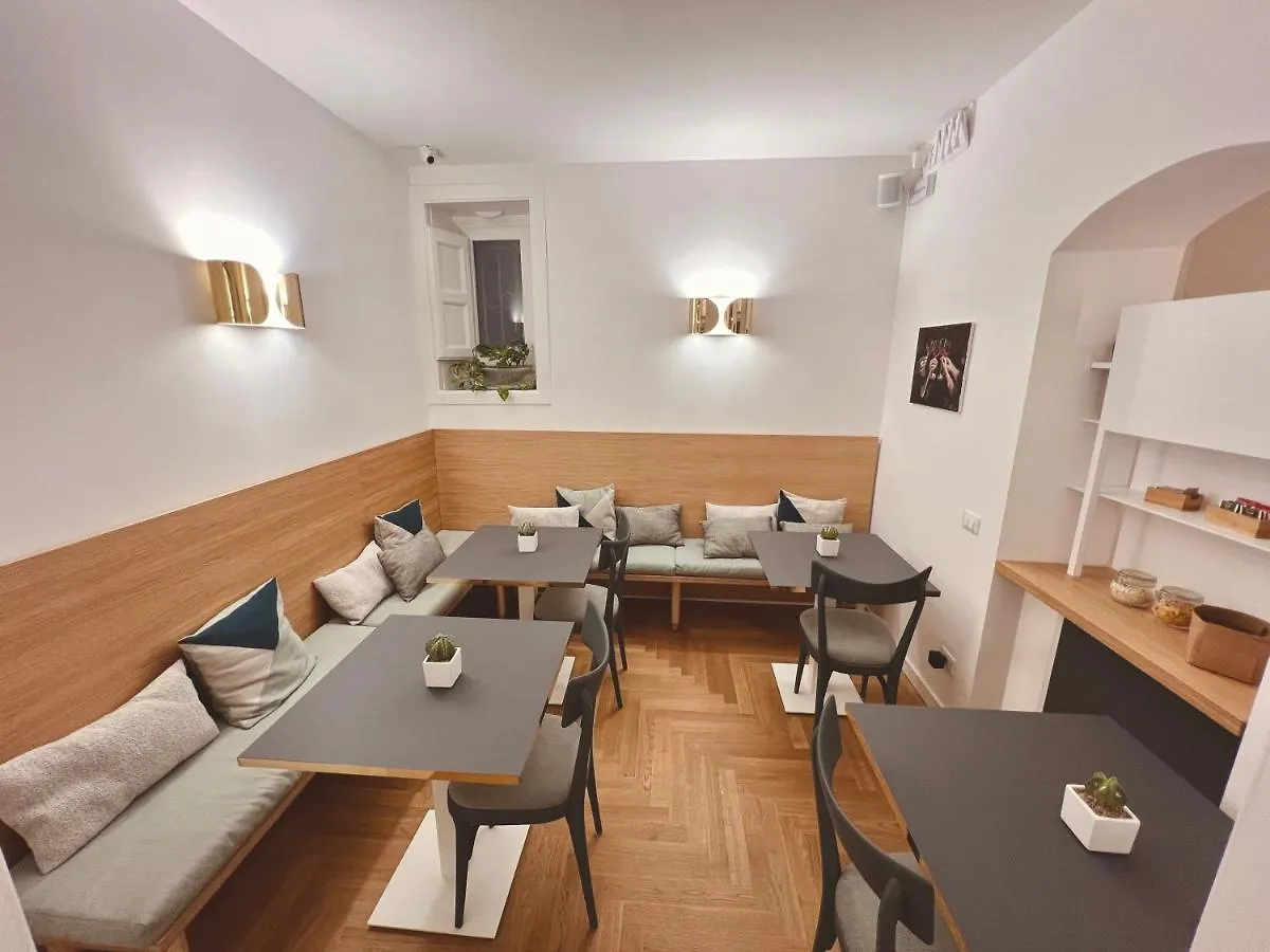 ** Guest house Arche Design Rooms And Suites Palermo Italy