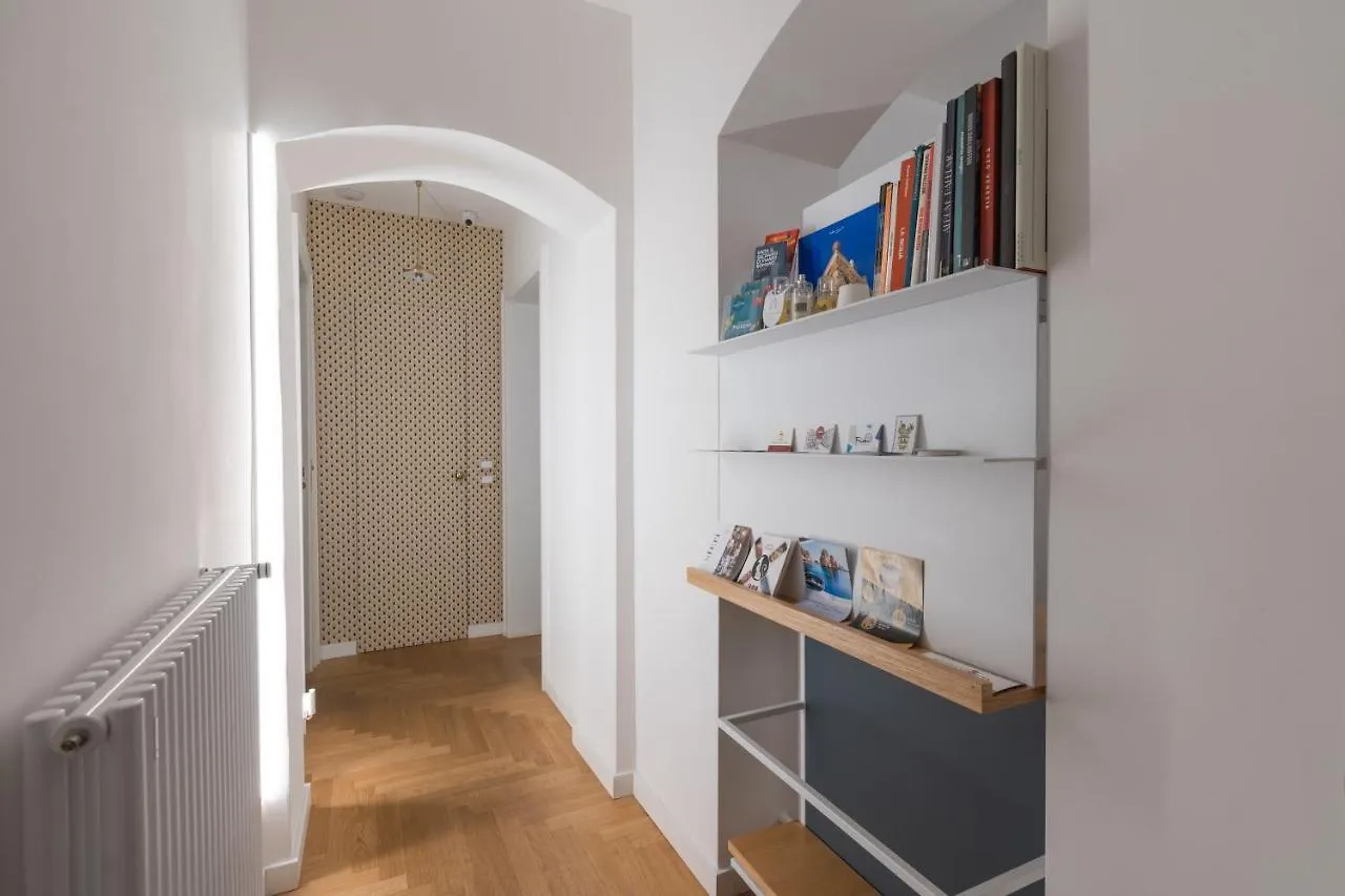 Arche Design Rooms And Suites Palermo Italy